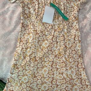 Floral Daisy Print Dress